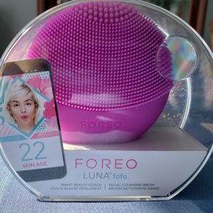 Foreno Beauty App and Waterproof "Brush"